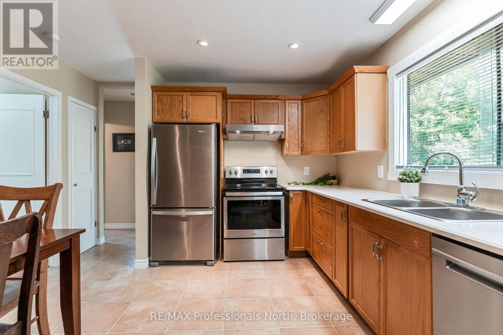 3866 Deep Bay Road, Minden Hills, Ontario  K0M 2K0 - Photo 12 - X12352483