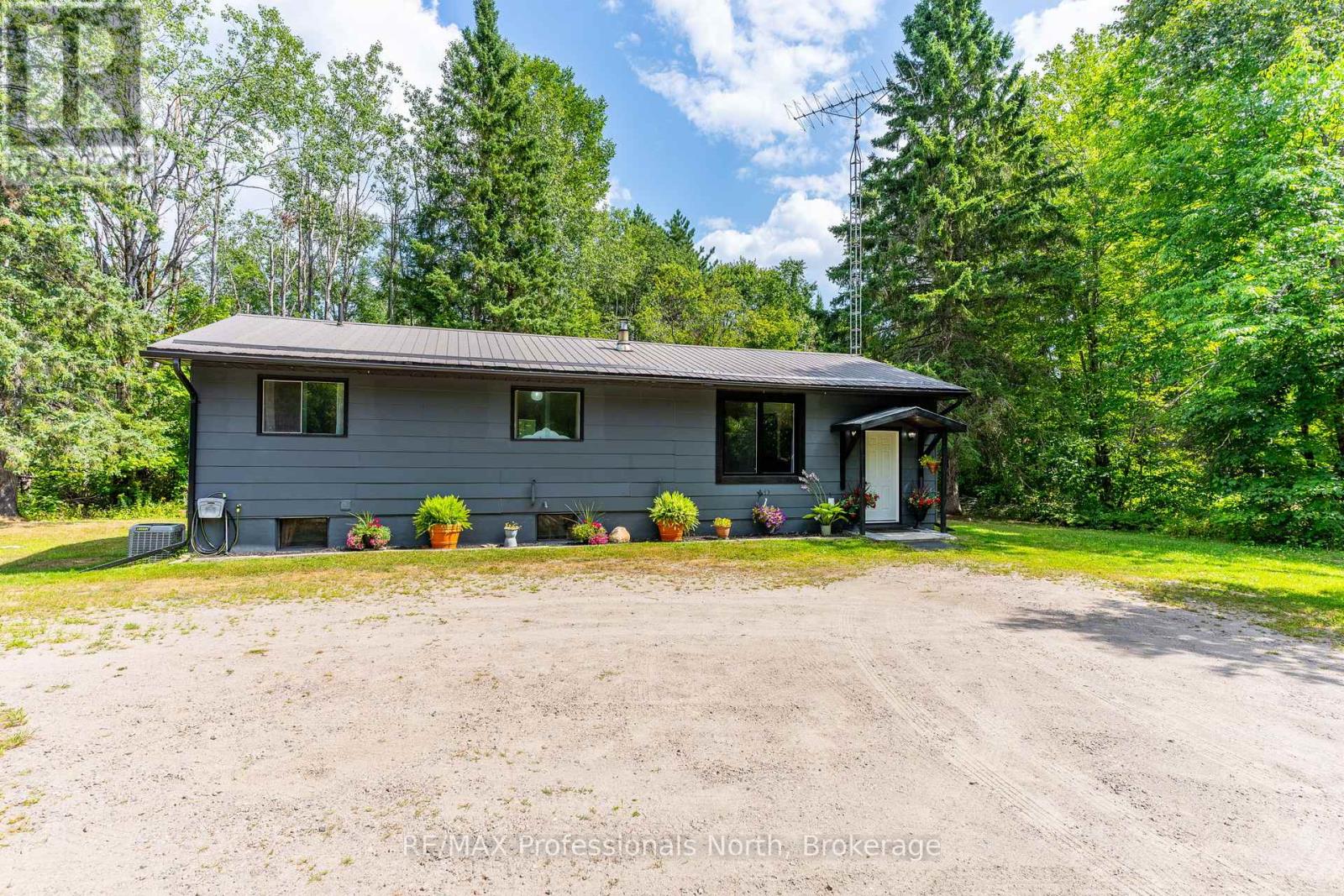 3866 Deep Bay Road, Minden Hills, Ontario  K0M 2K0 - Photo 3 - X12352483