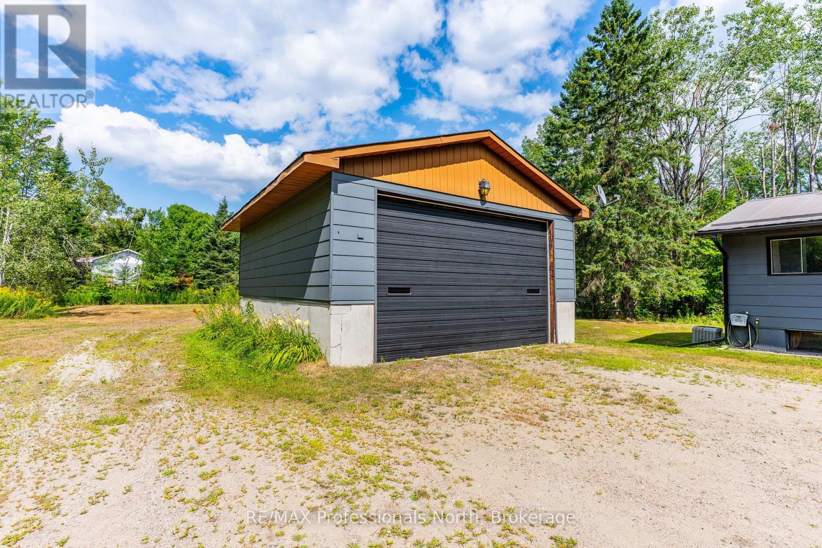 3866 Deep Bay Road, Minden Hills, Ontario  K0M 2K0 - Photo 34 - X12352483