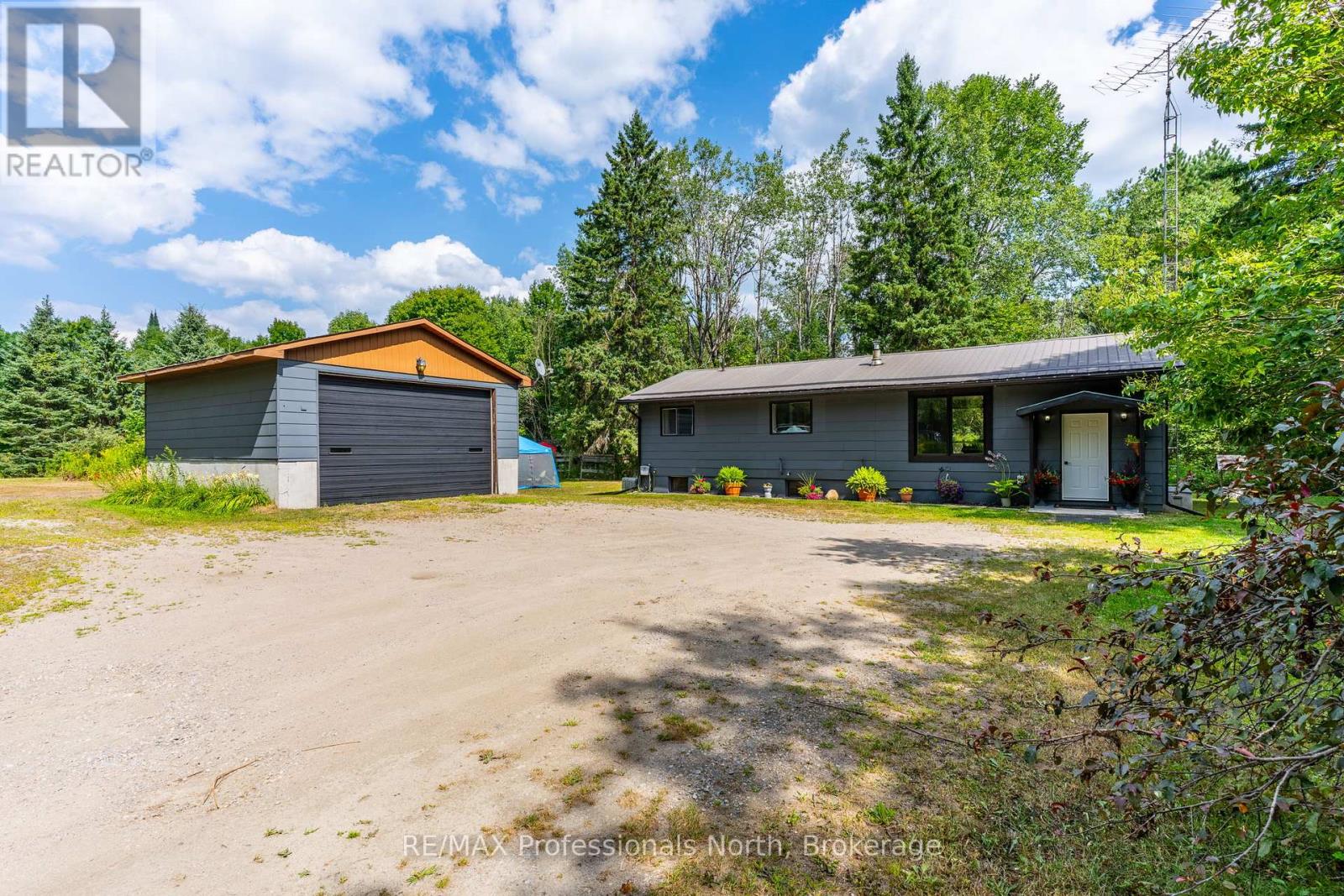 3866 Deep Bay Road, Minden Hills, Ontario  K0M 2K0 - Photo 36 - X12352483