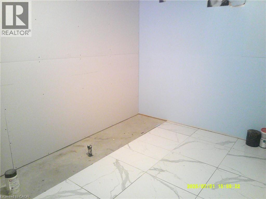 1 Chamberlain Avenue Unit# 5, Ingersoll, Ontario  N5C 0C7 - Photo 25 - 40742794