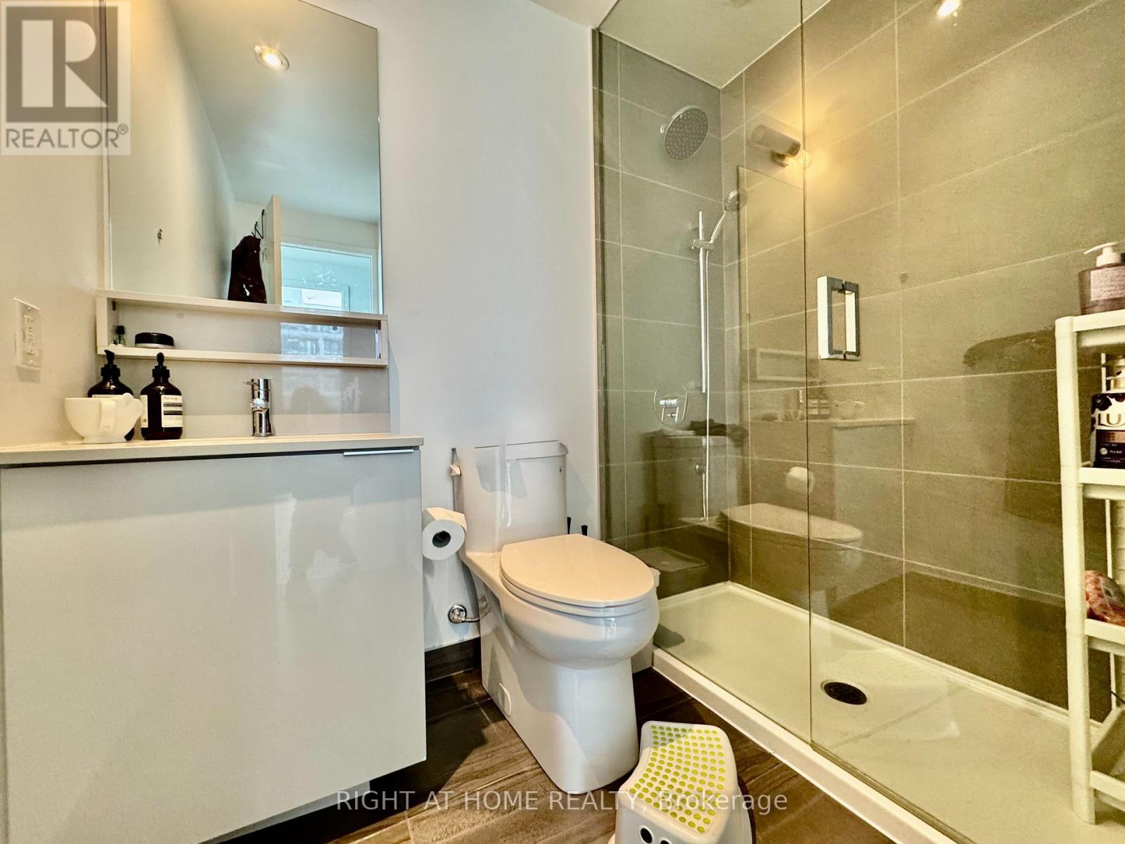 1903 - 898 Portage Parkway, Vaughan, Ontario  L4K 0J6 - Photo 14 - N12352246