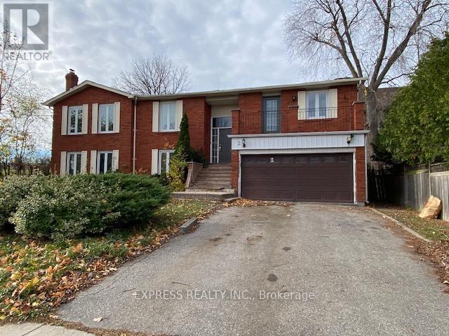 2 Pearson Ave Avenue, Richmond Hill, Ontario  L4C 6T5 - Photo 1 - N12352309