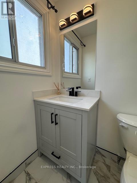 2 Pearson Ave Avenue, Richmond Hill, Ontario  L4C 6T5 - Photo 18 - N12352309