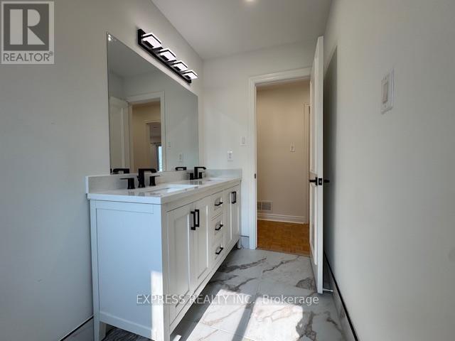 2 Pearson Ave Avenue, Richmond Hill, Ontario  L4C 6T5 - Photo 21 - N12352309