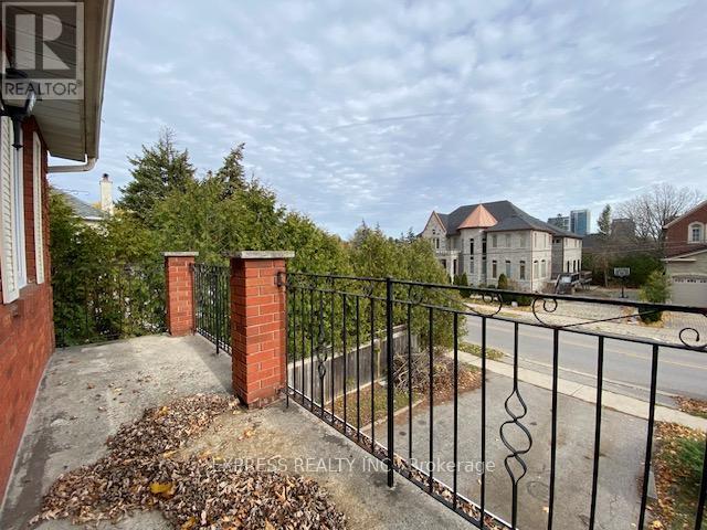 2 Pearson Ave Avenue, Richmond Hill, Ontario  L4C 6T5 - Photo 35 - N12352309