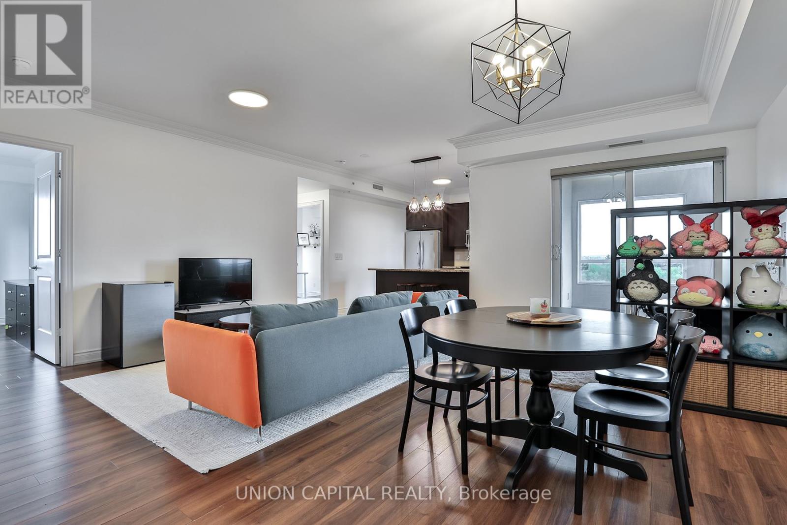 Property at 605 - 9255 JANE STREET image 3