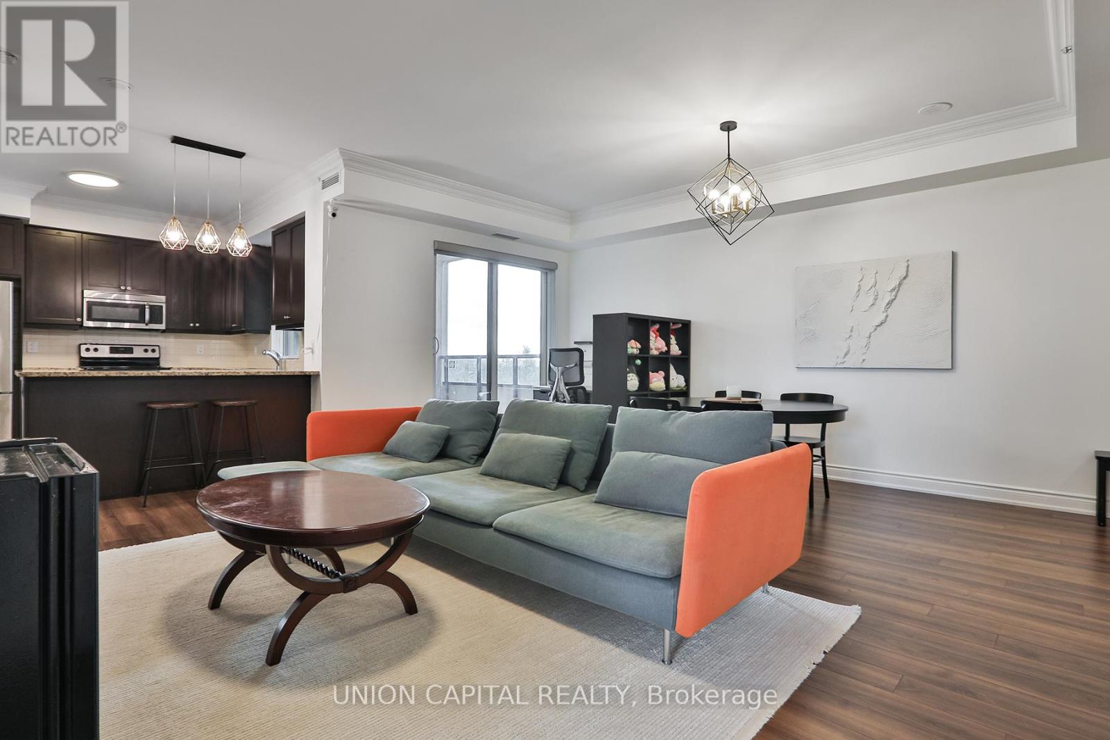 Property at 605 - 9255 JANE STREET image 5