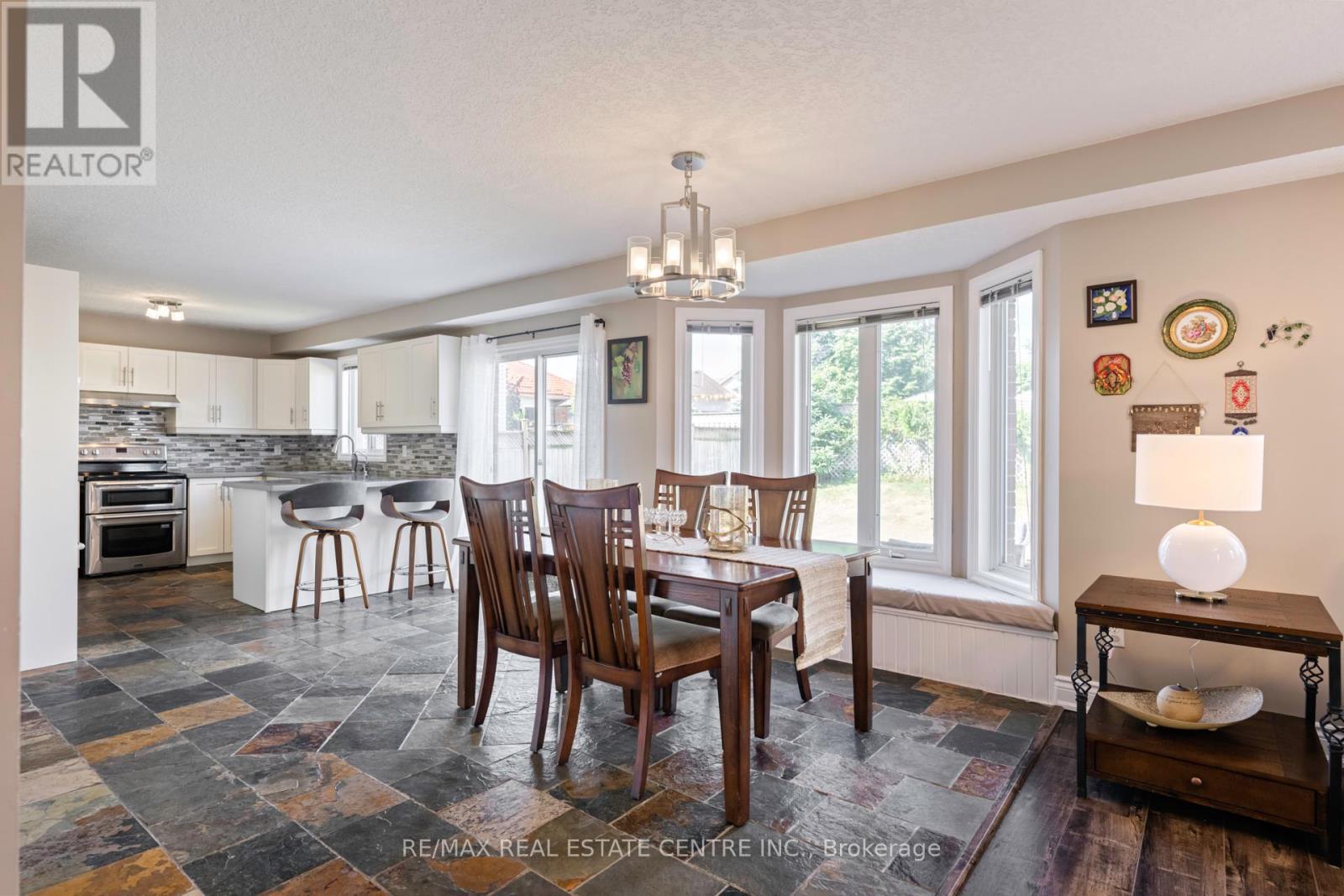 70 Hunter Road, Orangeville, Ontario  L9W 5C5 - Photo 16 - W12352296