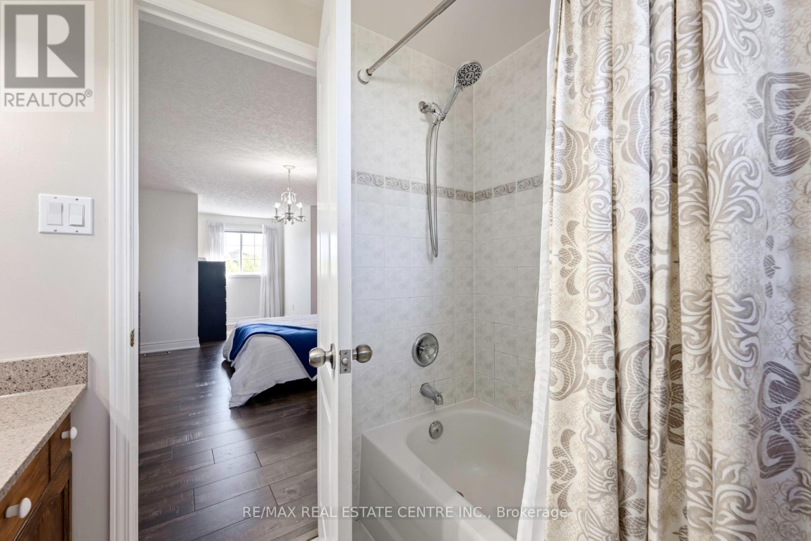 70 Hunter Road, Orangeville, Ontario  L9W 5C5 - Photo 26 - W12352296