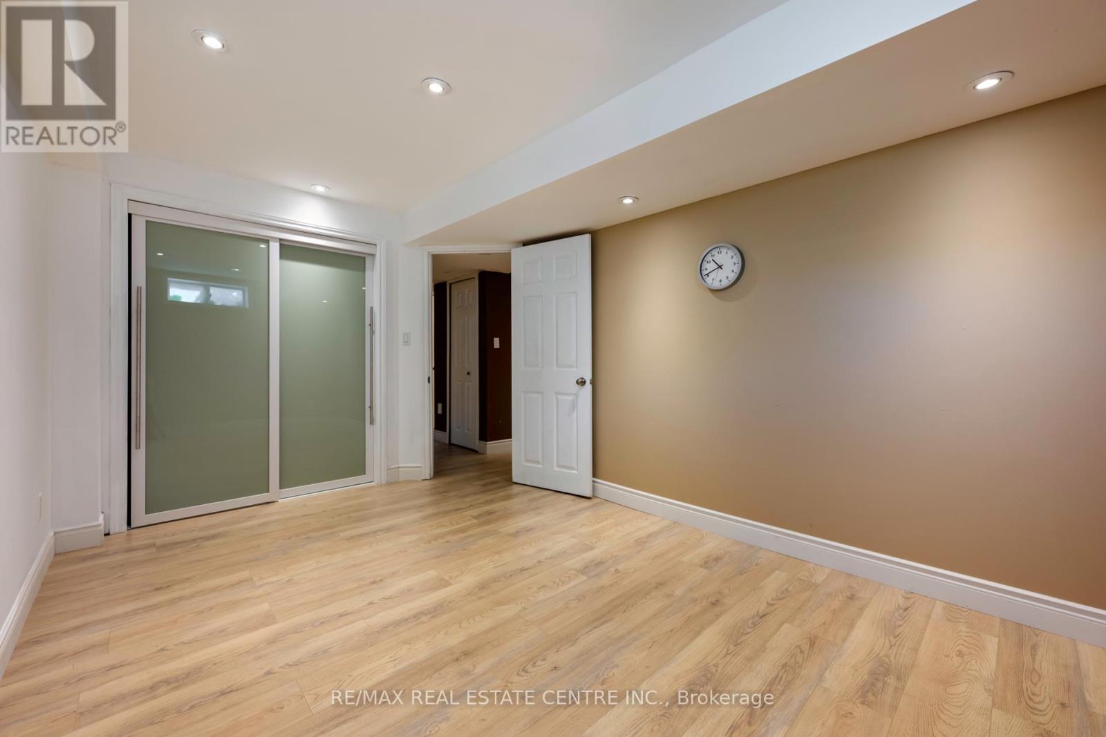 70 Hunter Road, Orangeville, Ontario  L9W 5C5 - Photo 41 - W12352296