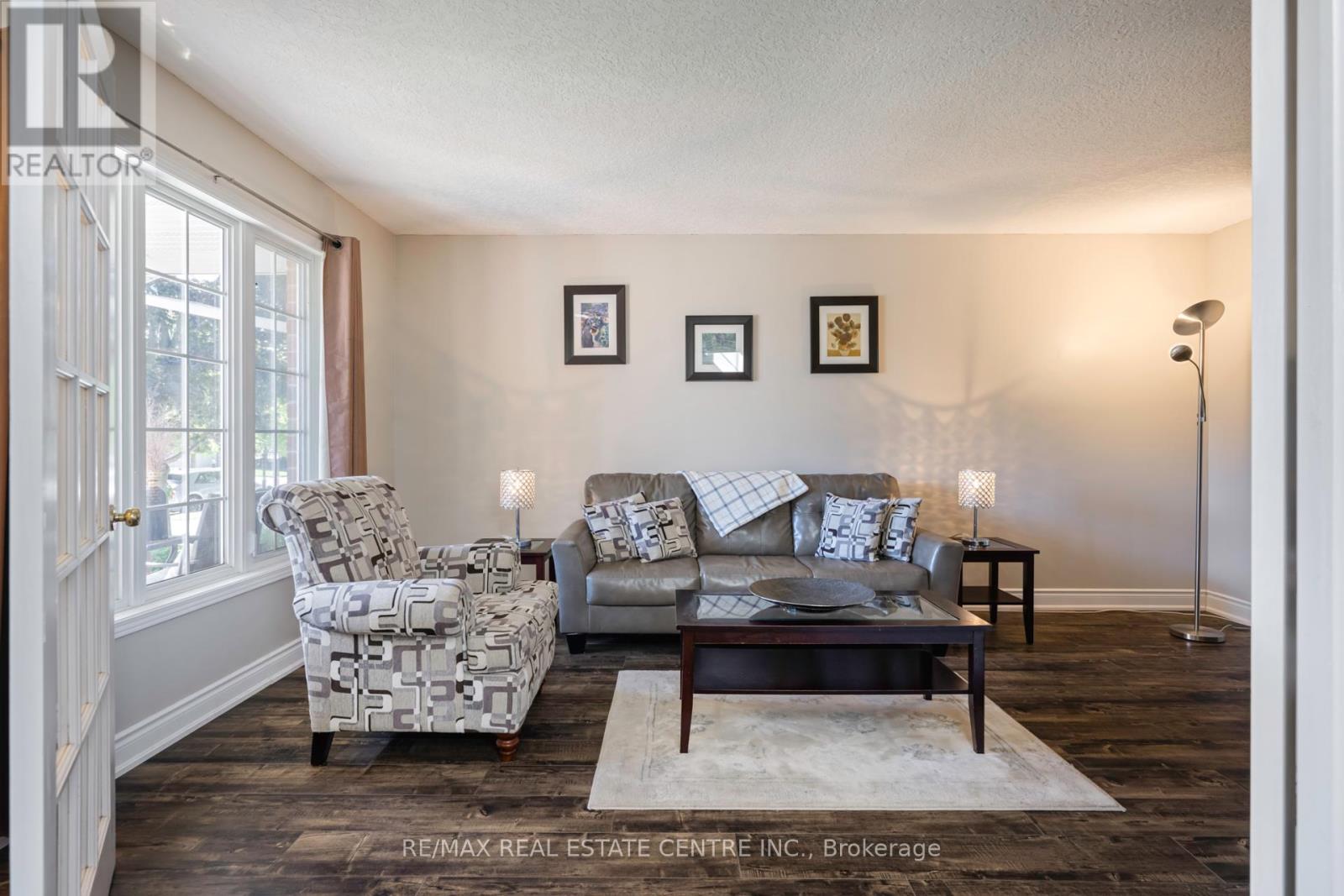 70 Hunter Road, Orangeville, Ontario  L9W 5C5 - Photo 9 - W12352296