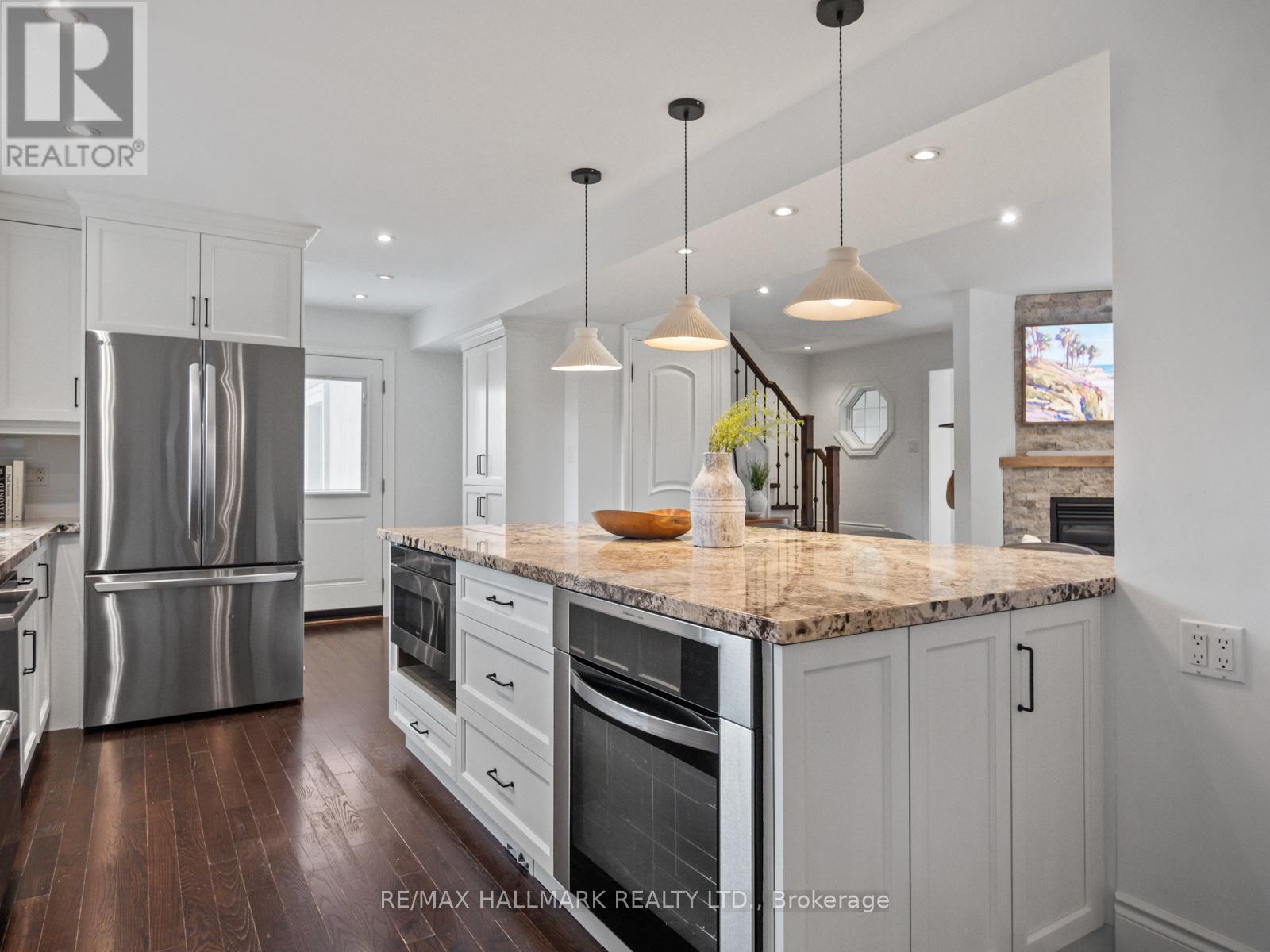 7 Haregate Court, Toronto, Ontario  M9R 3H5 - Photo 17 - W12352314