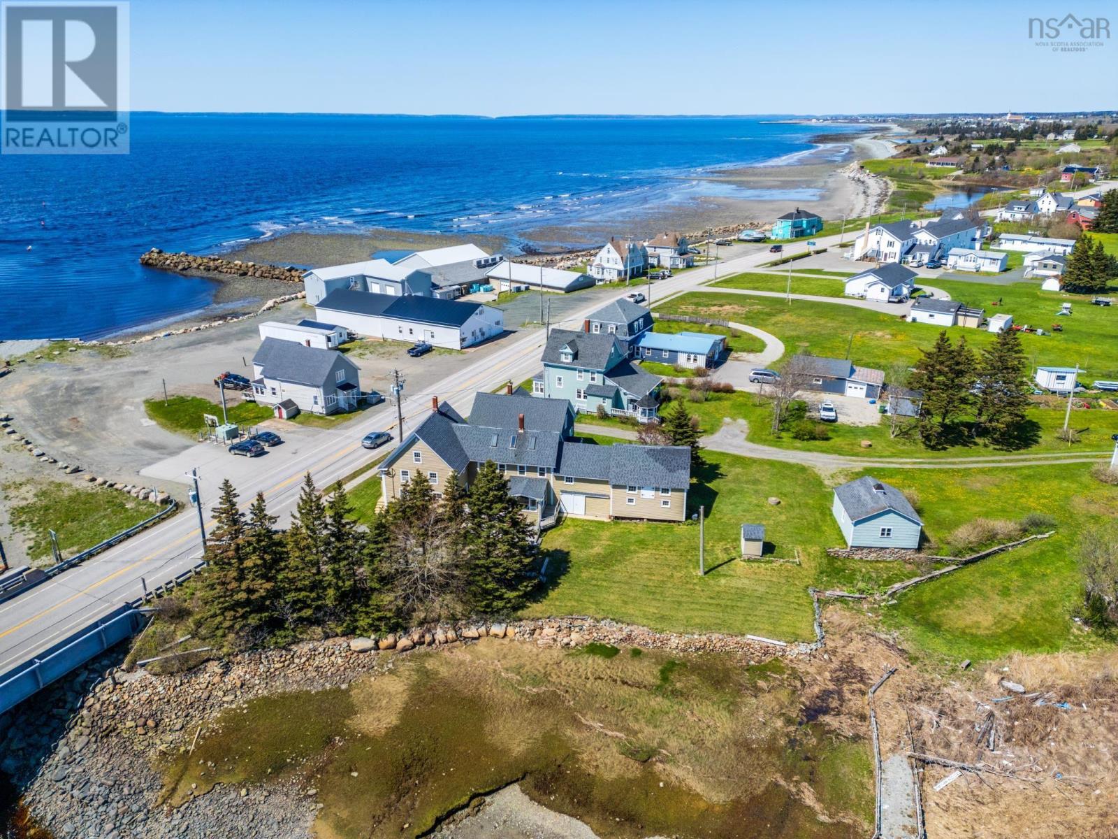 9080 Highway 1, Meteghan River, Nova Scotia  B0W 2L0 - Photo 12 - 202511566