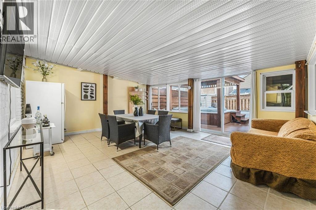 7242 Corrine Crescent, Mississauga, Ontario  L5N 5B8 - Photo 12 - 40744454
