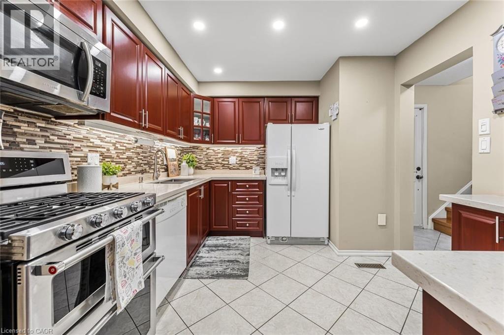 7242 Corrine Crescent, Mississauga, Ontario  L5N 5B8 - Photo 4 - 40744454