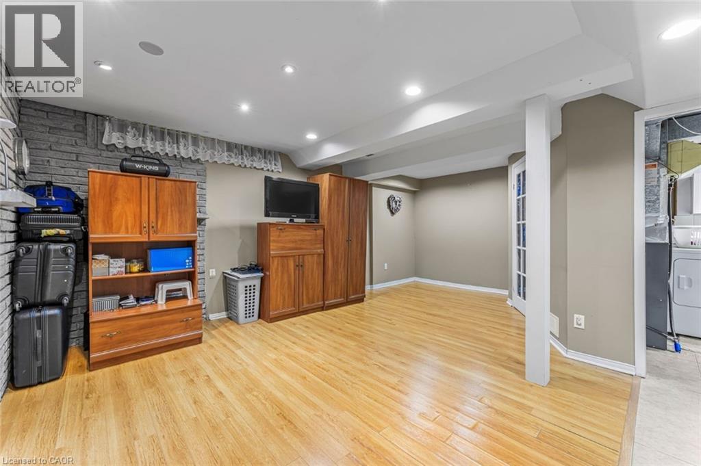 7242 Corrine Crescent, Mississauga, Ontario  L5N 5B8 - Photo 16 - 40744454