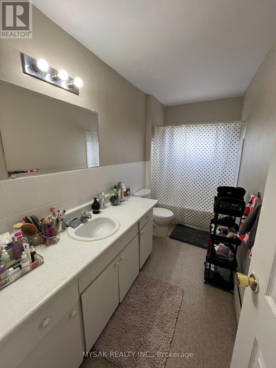 497 Victoria Road N, Guelph, Ontario  N1E 5K1 - Photo 11 - X12352307
