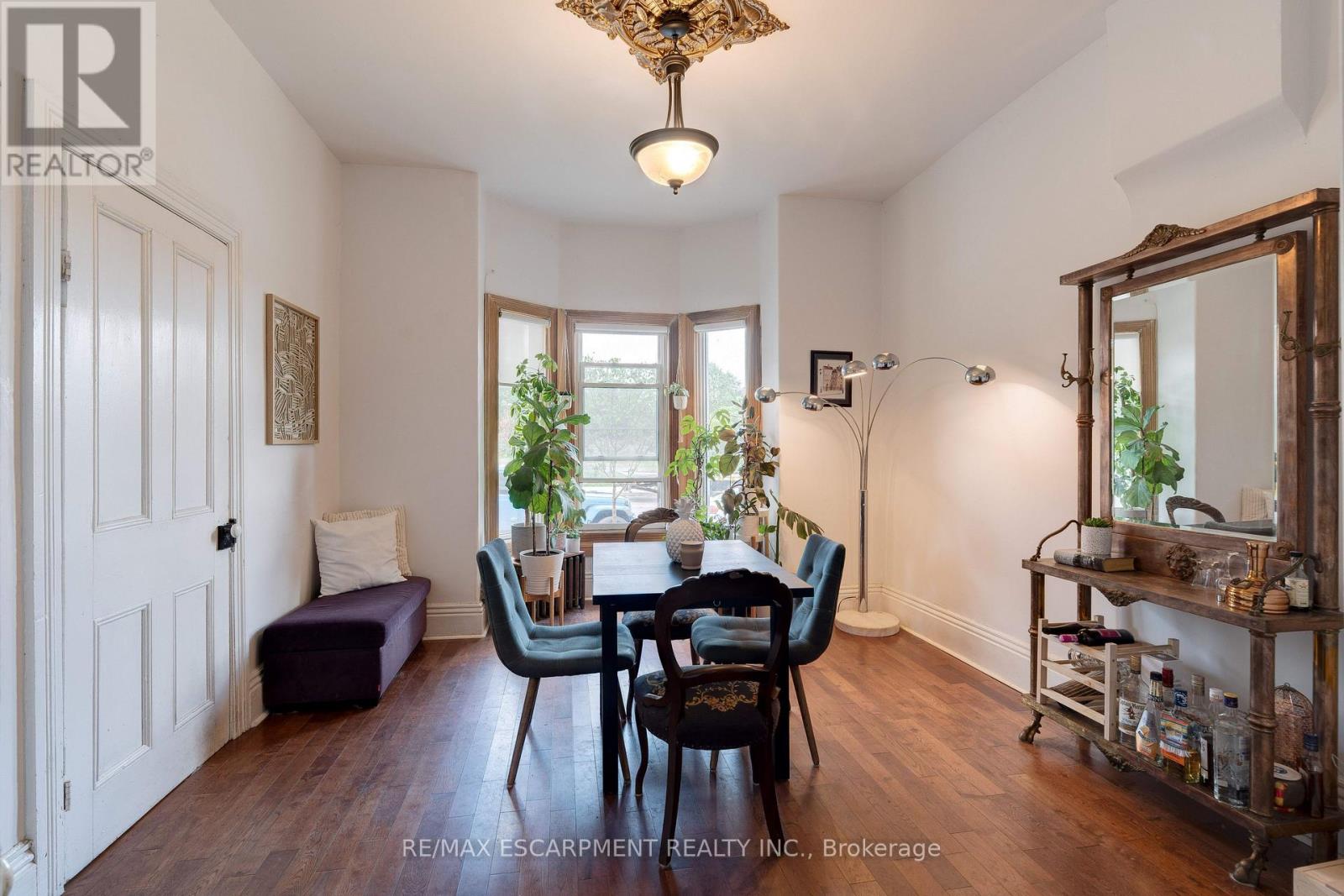 132 Ferguson Avenue N, Hamilton, Ontario  L8R 1L7 - Photo 6 - X12352394
