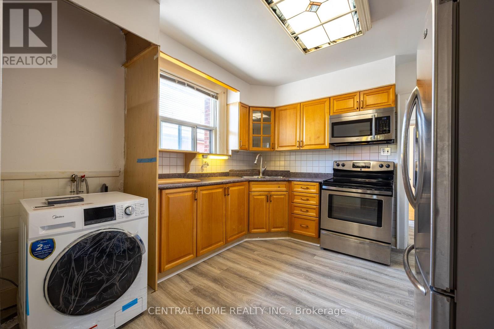 1650 King Street E, Hamilton, Ontario  L8K 1T9 - Photo 9 - X12352398