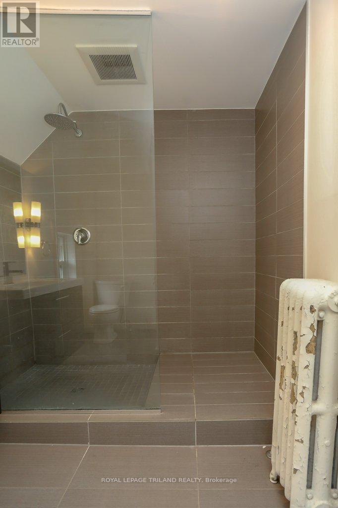 659 Piccadilly Street, London East, Ontario  N5Y 3H3 - Photo 34 - X12092152