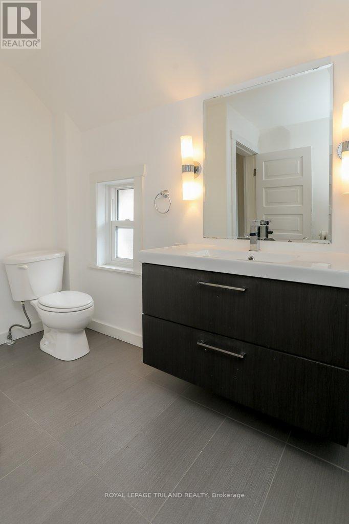 659 Piccadilly Street, London East, Ontario  N5Y 3H3 - Photo 33 - X12092152