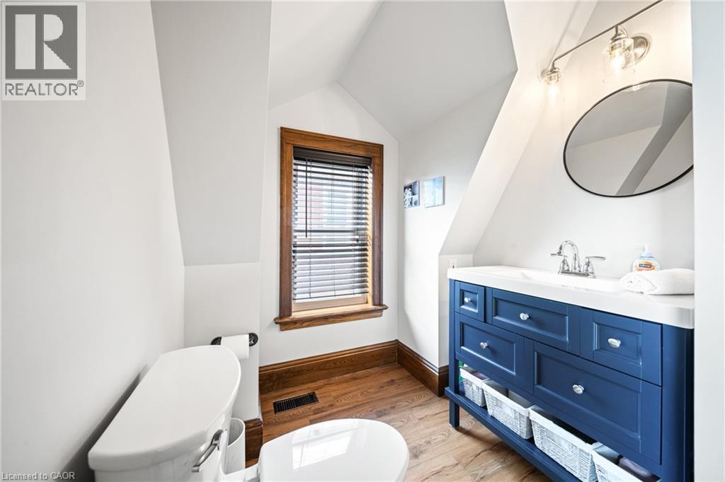 Photo 32 of 50 for 14 Goshen Street S