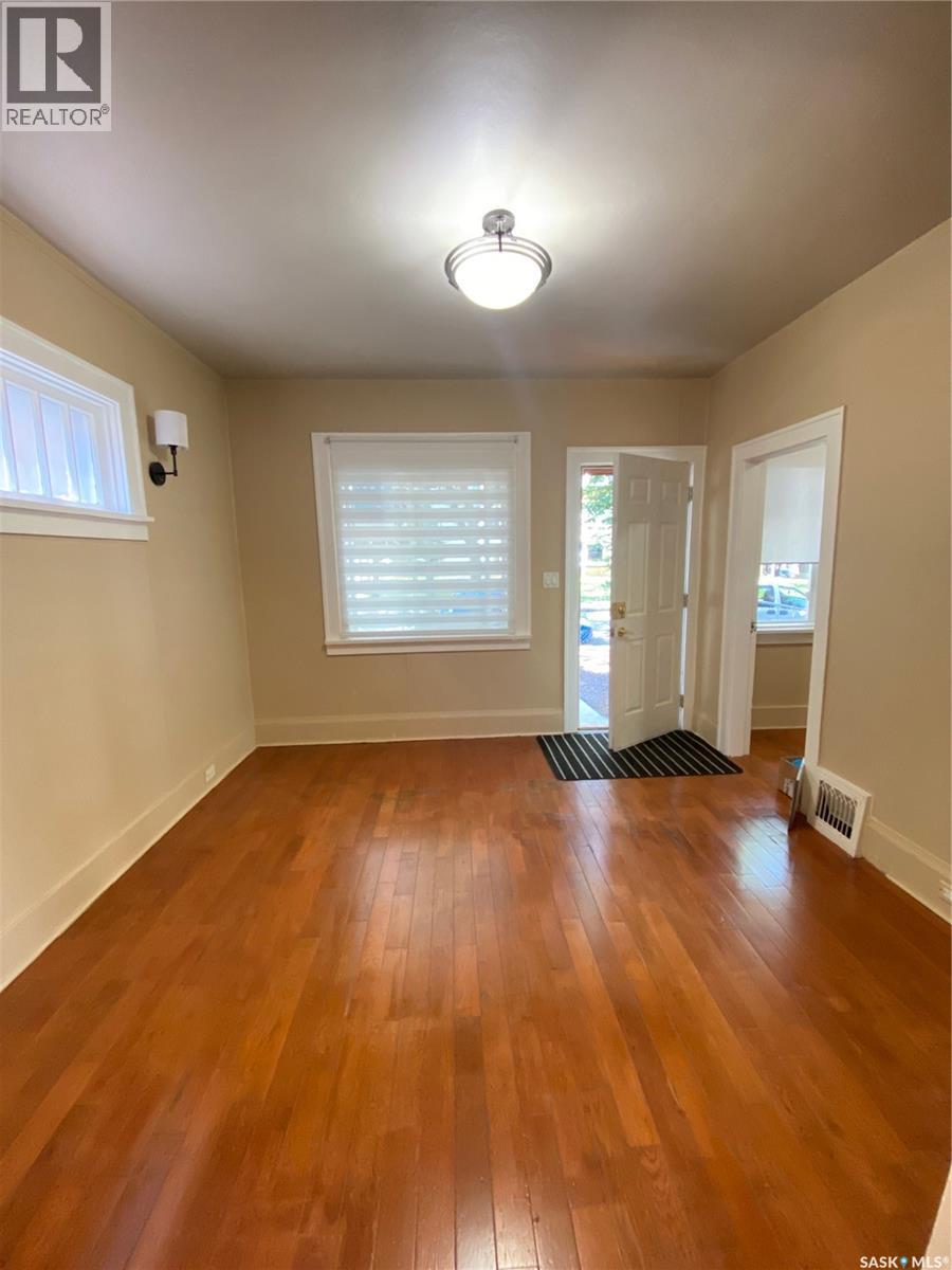 Property at 1855 Ottawa STREET image 2