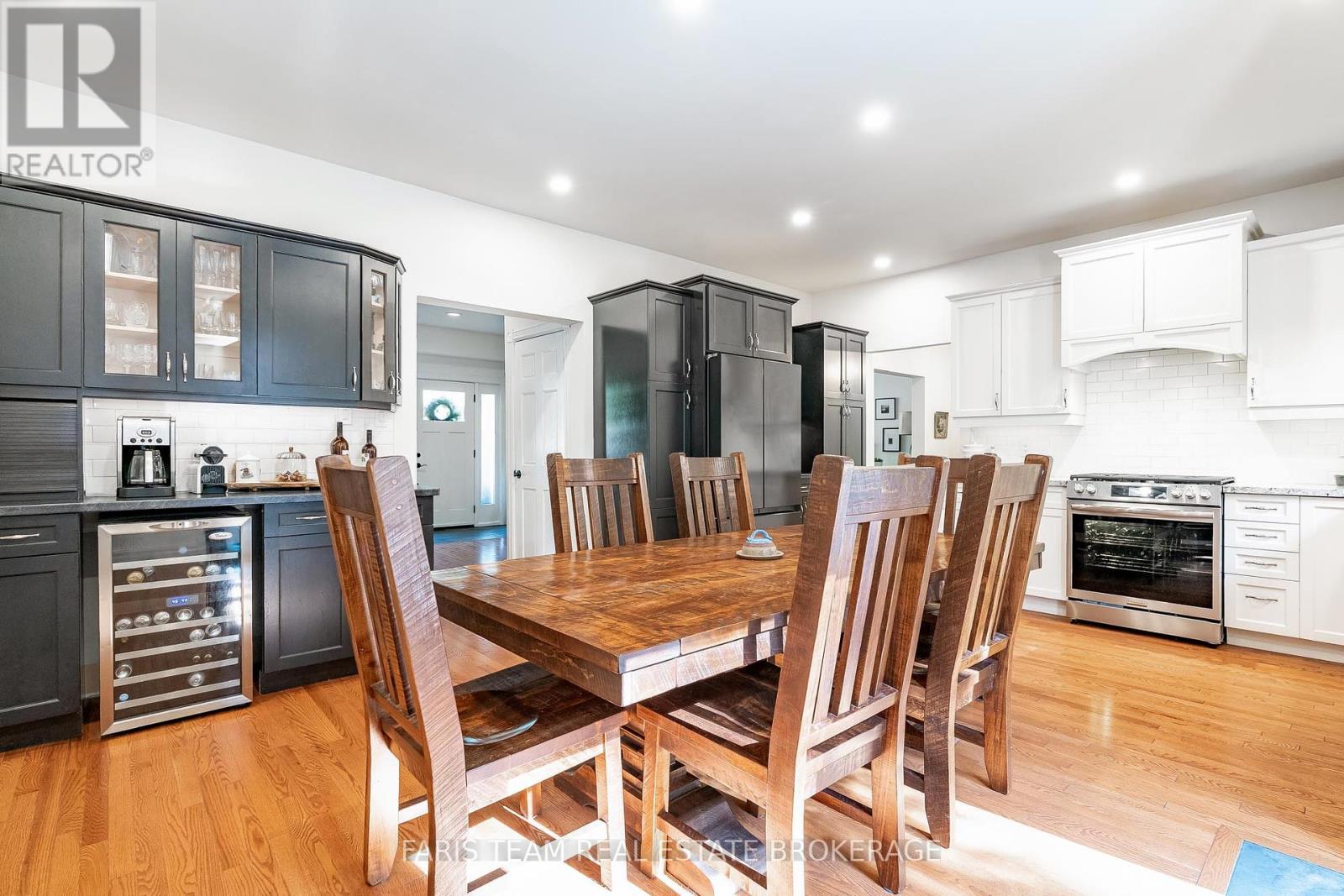 7 Bailey Crescent, Tiny (Wyevale), Ontario  L0L 2T0 - Photo 12 - S12351219