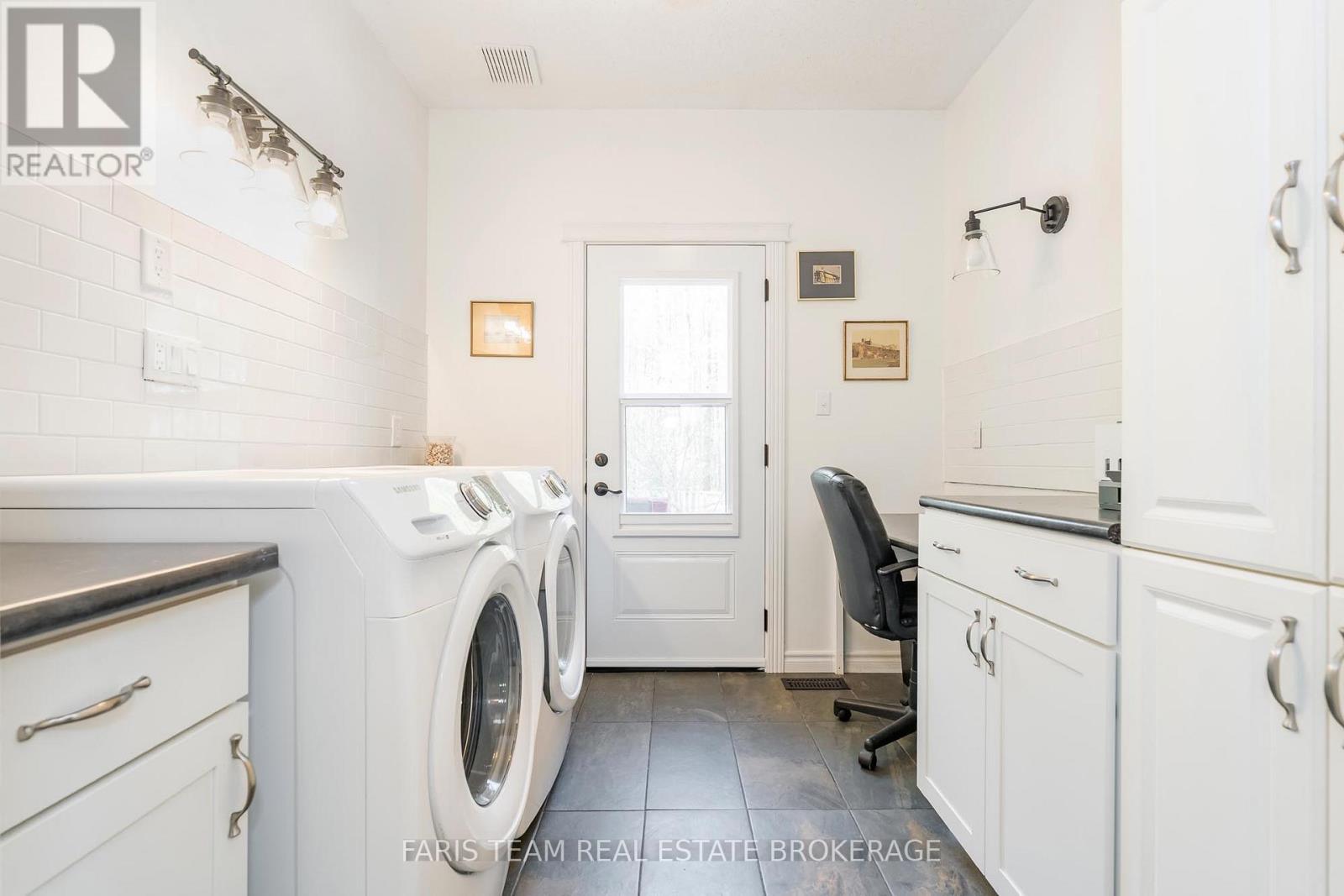 7 Bailey Crescent, Tiny (Wyevale), Ontario  L0L 2T0 - Photo 24 - S12351219