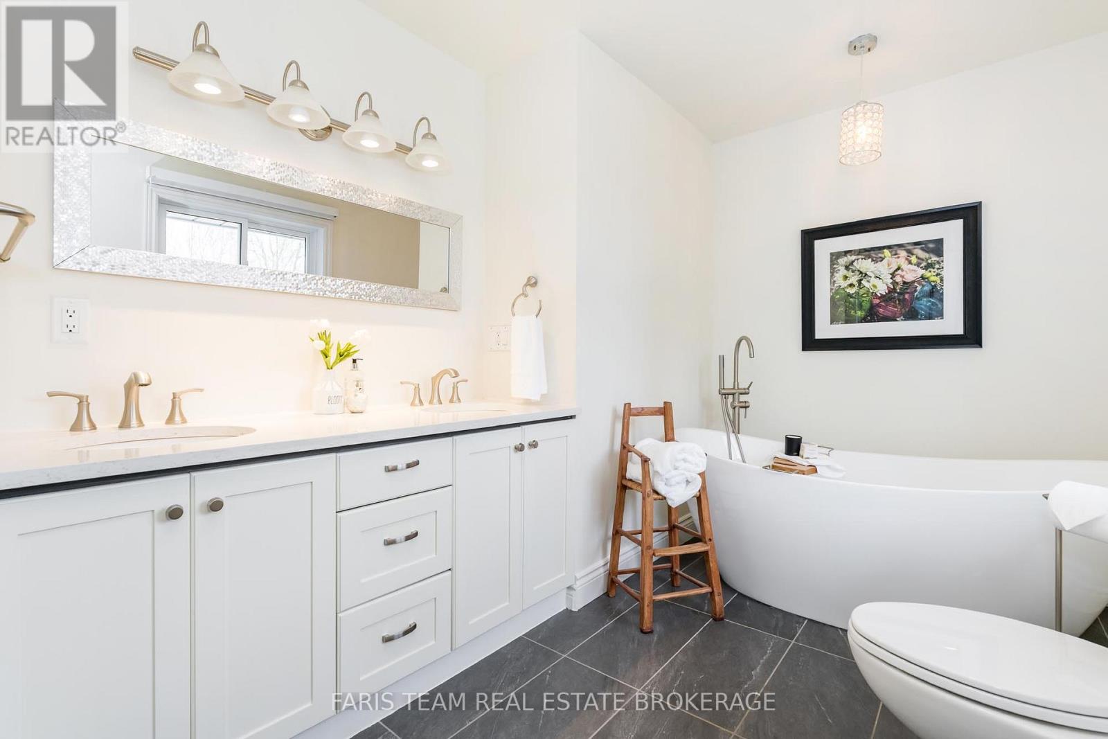 7 Bailey Crescent, Tiny (Wyevale), Ontario  L0L 2T0 - Photo 27 - S12351219