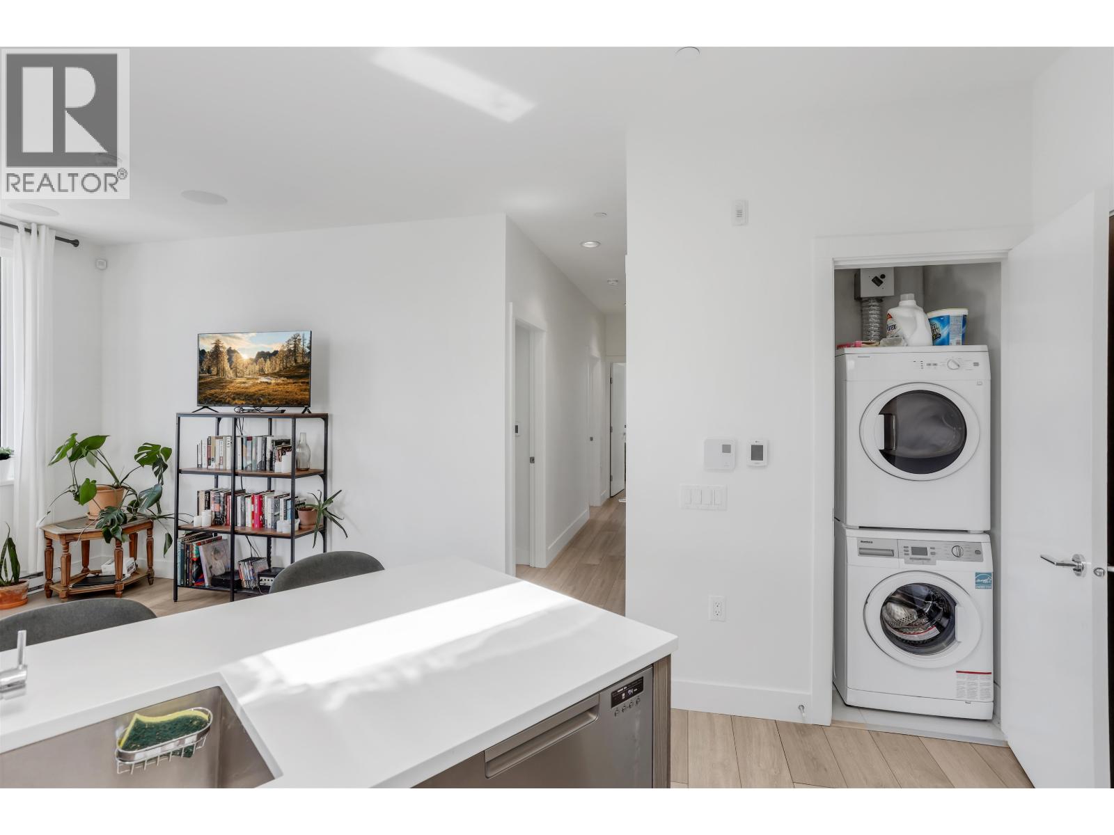 Ph2 3420 St. Catherines Street, Vancouver, British Columbia V5V 4K8 - Photo 11 - R3038232