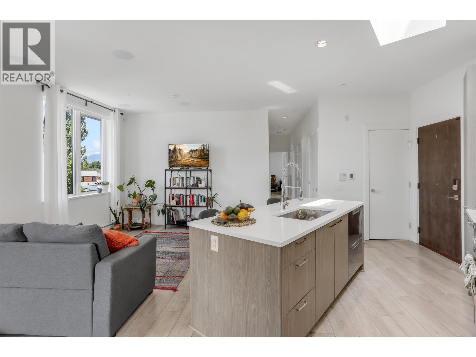 Ph2 3420 St. Catherines Street, Vancouver, British Columbia V5V 4K8 - Photo 5 - R3038232