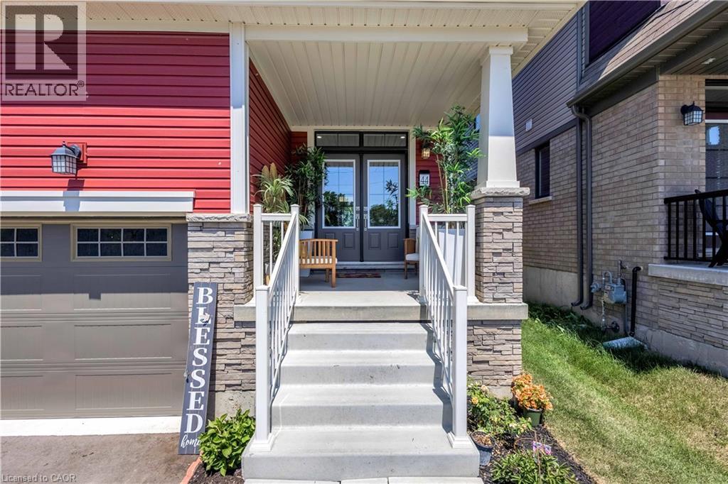 44 Santos Drive, Caledonia, Ontario  N3W 0H1 - Photo 3 - 40746605