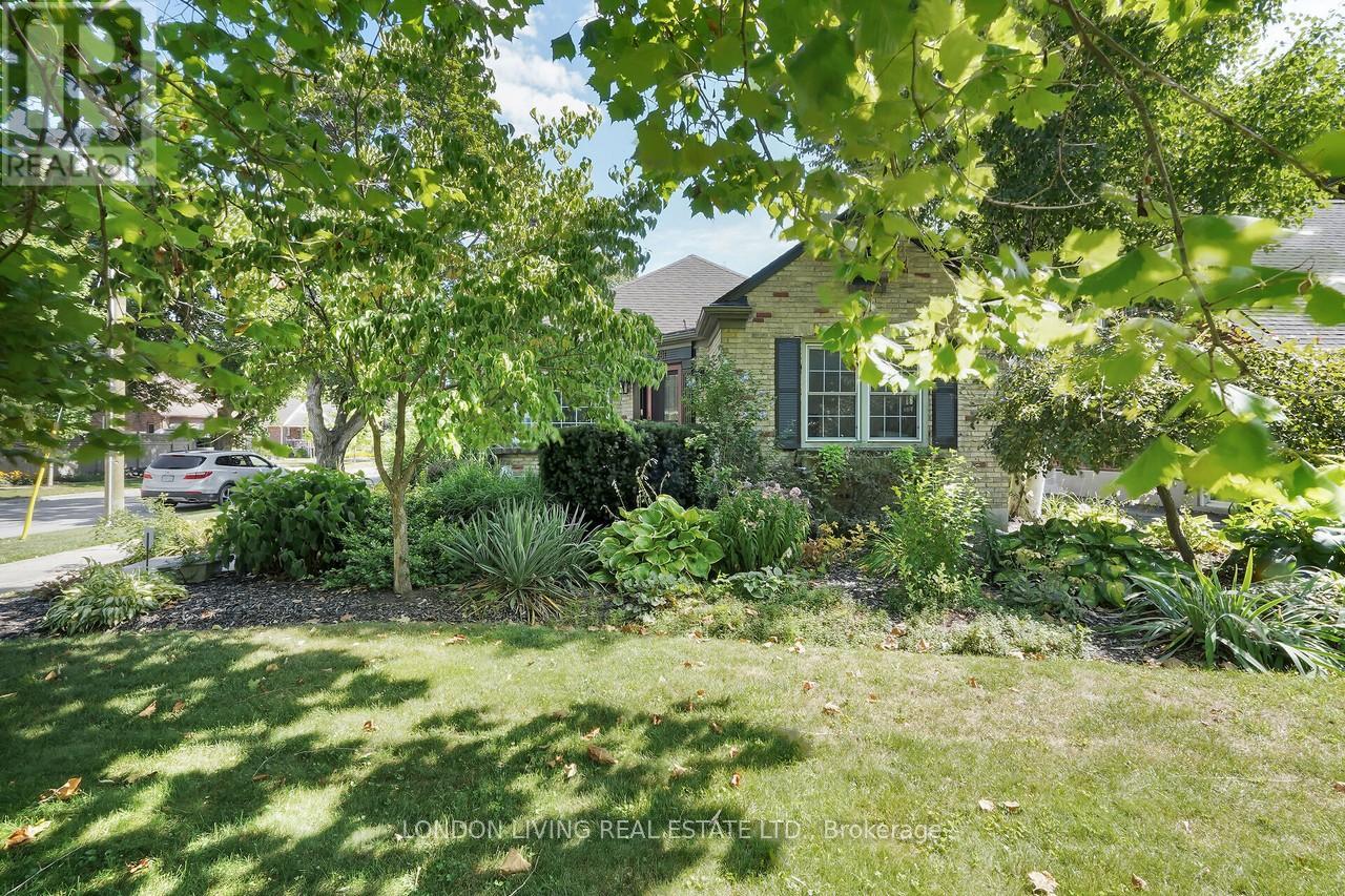 481 Victoria Street, London East, Ontario  N5Y 4B4 - Photo 3 - X12352503