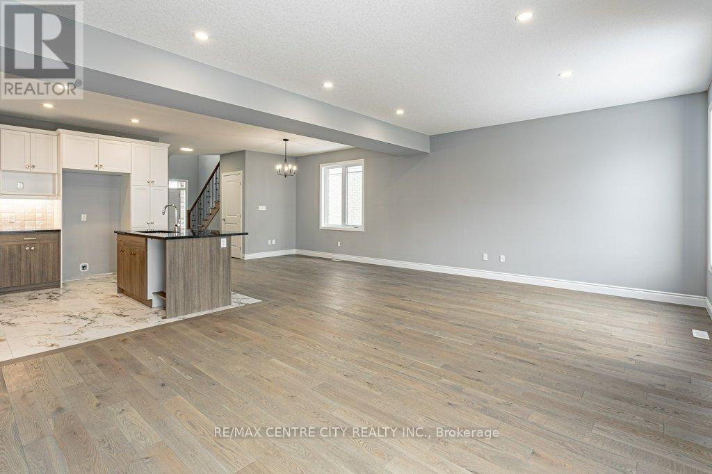 1596 Noah Bend, London North, Ontario  N6G 5S1 - Photo 11 - X12352513