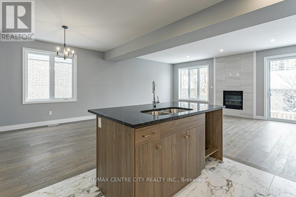 1596 Noah Bend, London North, Ontario  N6G 5S1 - Photo 15 - X12352513