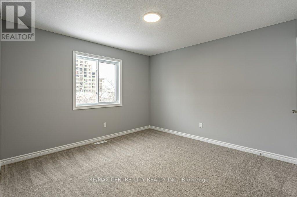 1596 Noah Bend, London North, Ontario  N6G 5S1 - Photo 30 - X12352513