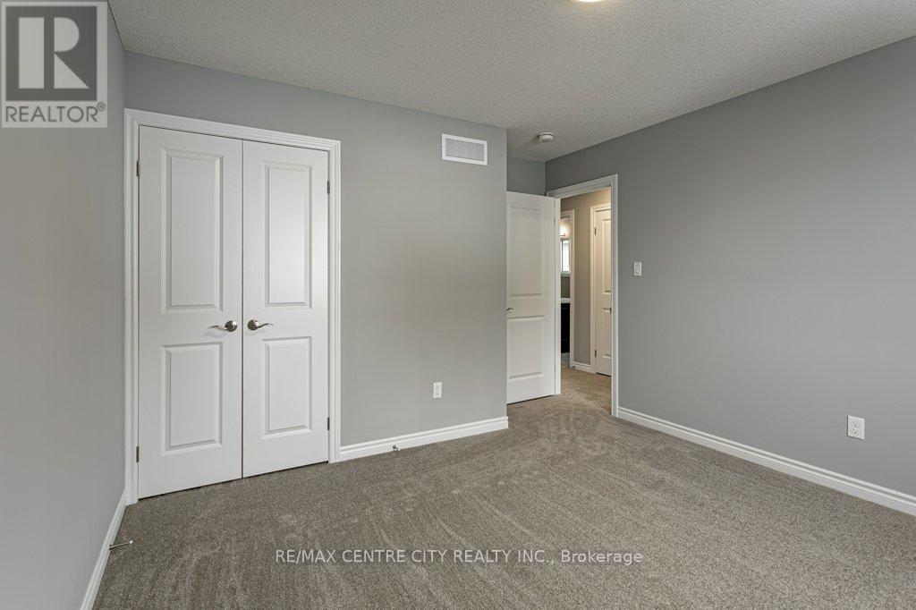 1596 Noah Bend, London North, Ontario  N6G 5S1 - Photo 31 - X12352513