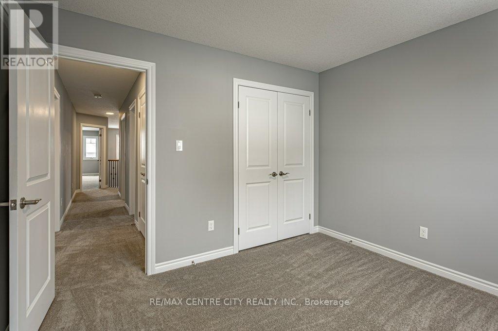 1596 Noah Bend, London North, Ontario  N6G 5S1 - Photo 33 - X12352513