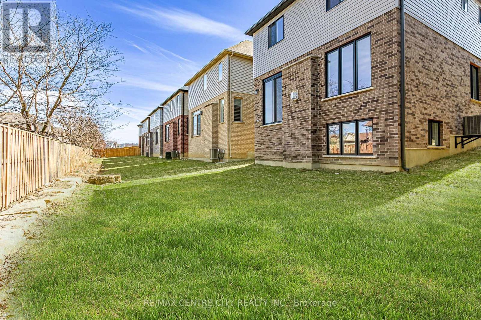 1596 Noah Bend, London North, Ontario  N6G 5S1 - Photo 37 - X12352513