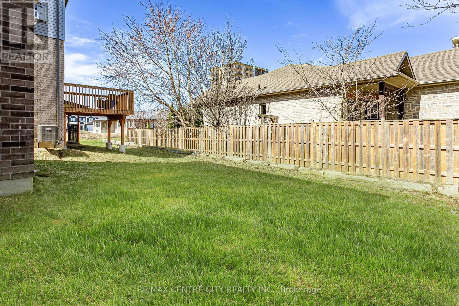 1596 Noah Bend, London North, Ontario  N6G 5S1 - Photo 38 - X12352513