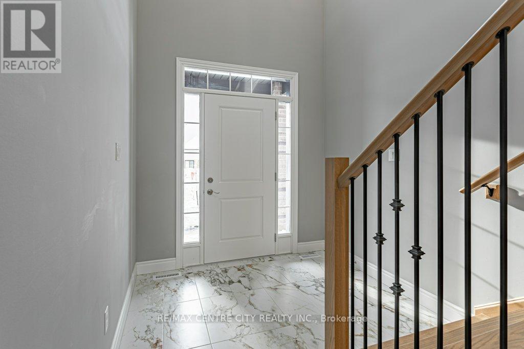 1596 Noah Bend, London North, Ontario  N6G 5S1 - Photo 6 - X12352513