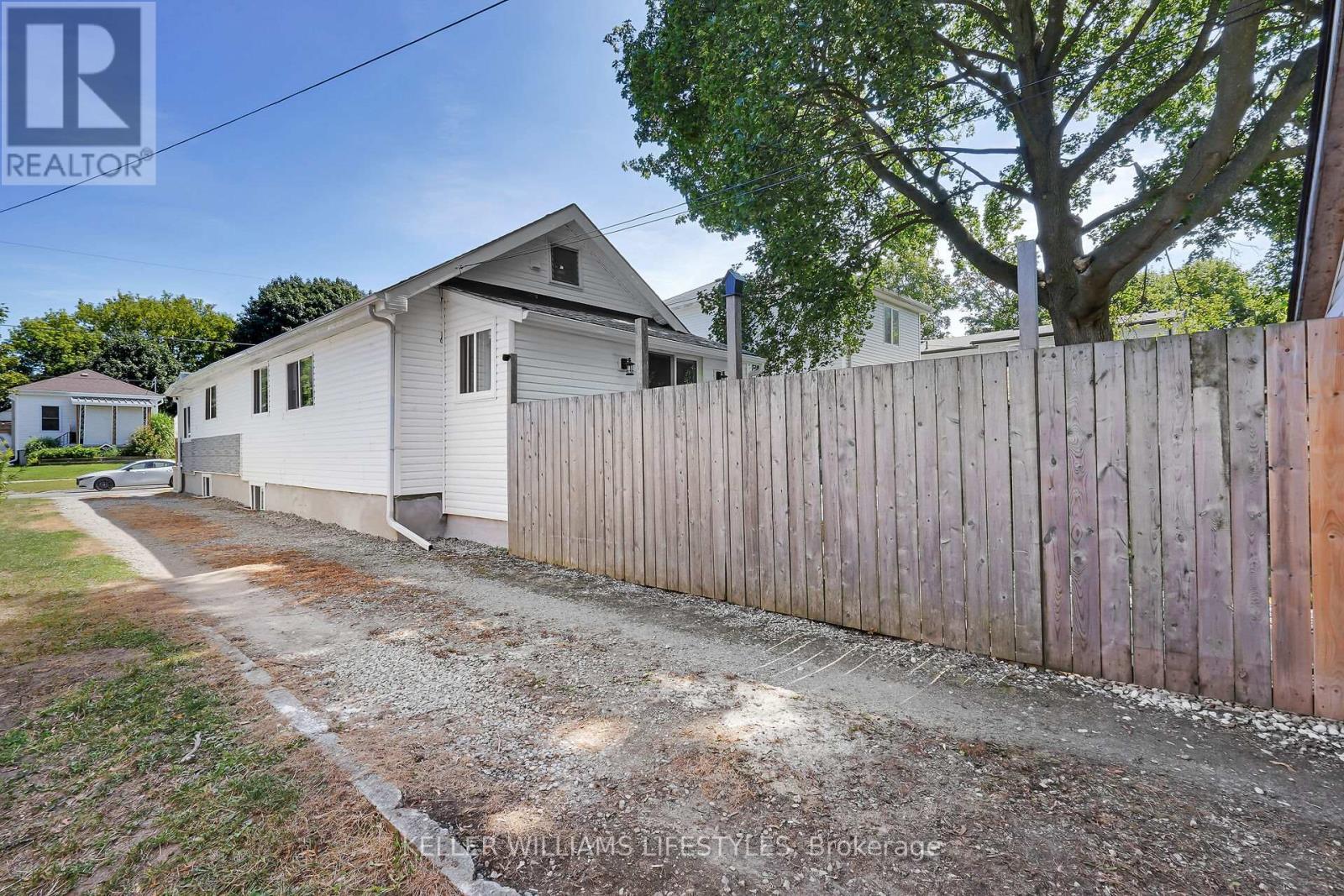 111 Boullee Street, London East, Ontario  N5Y 1T8 - Photo 32 - X12352570