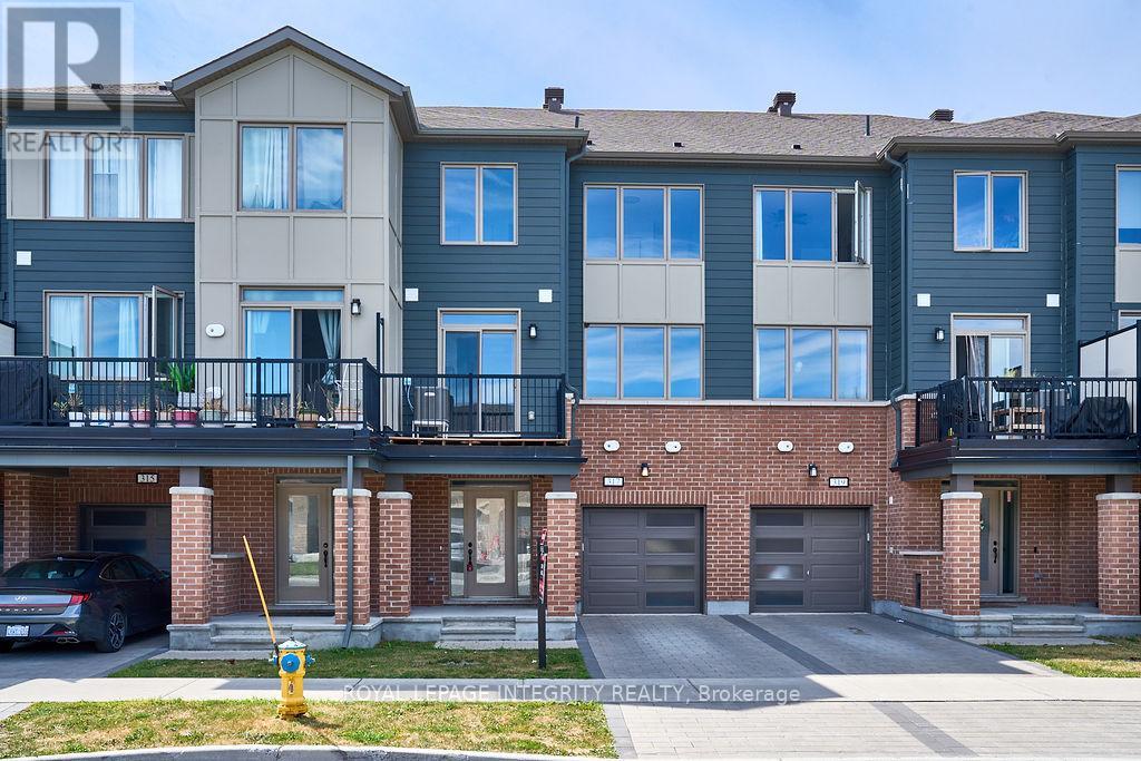 Property at 317 SQUADRON CRESCENT image 1