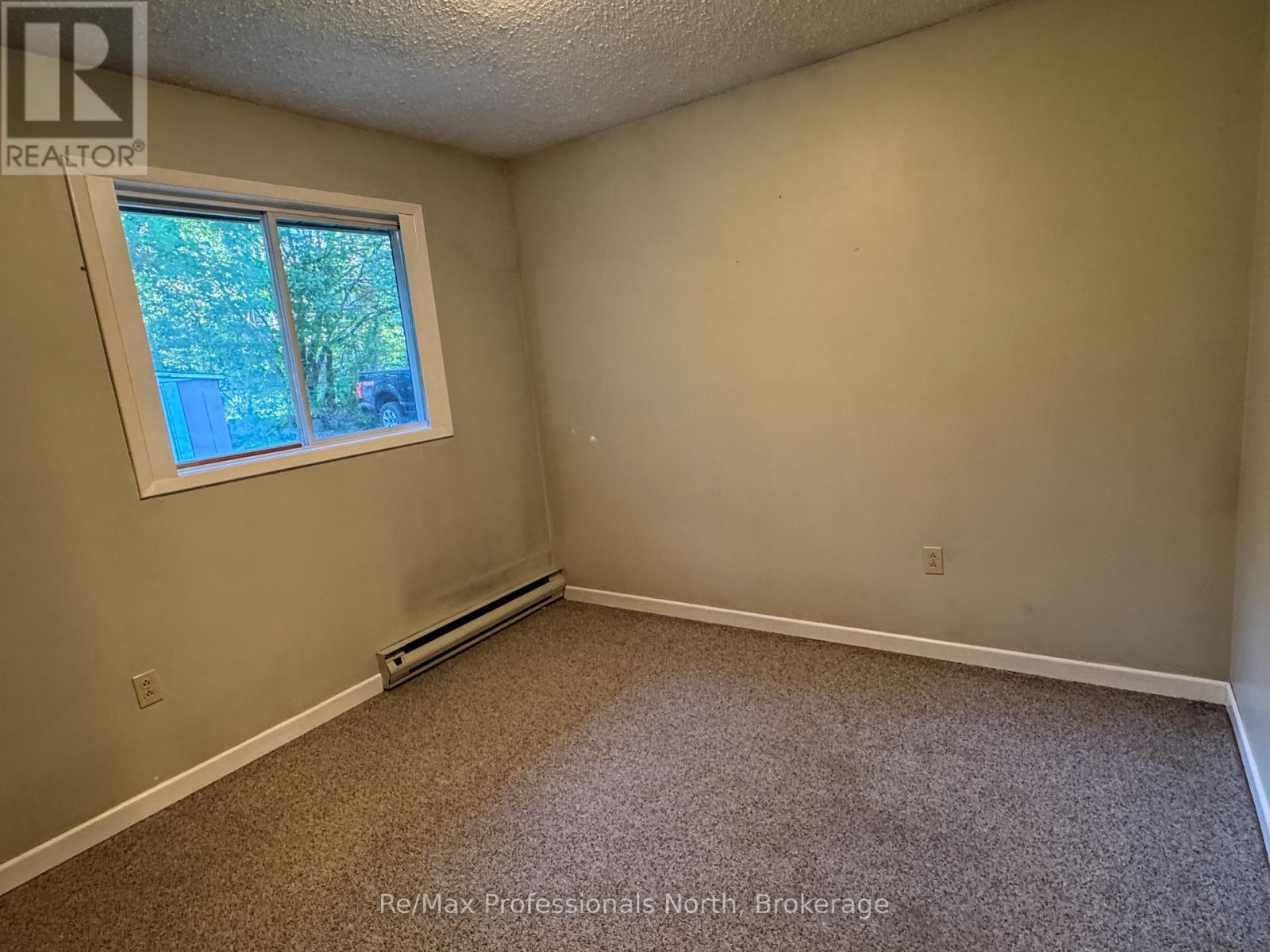 125 Taylor Road, Bracebridge, Ontario P1L 1J5 - Photo 14 - X12230386