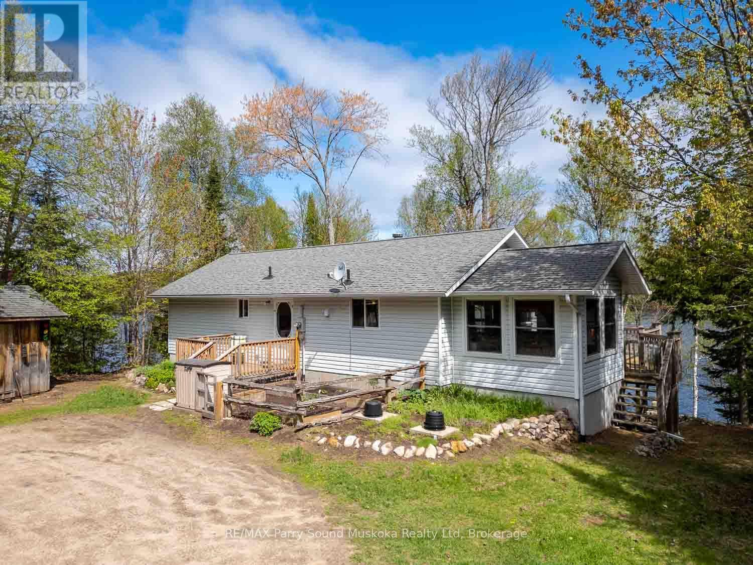 1931 B South Horn Lake Road, Magnetawan, Ontario  P0A 1C0 - Photo 2 - X12332282