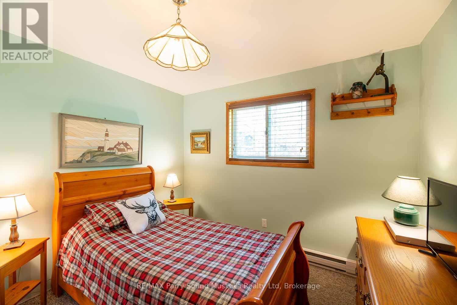 1931 B South Horn Lake Road, Magnetawan, Ontario  P0A 1C0 - Photo 10 - X12332282