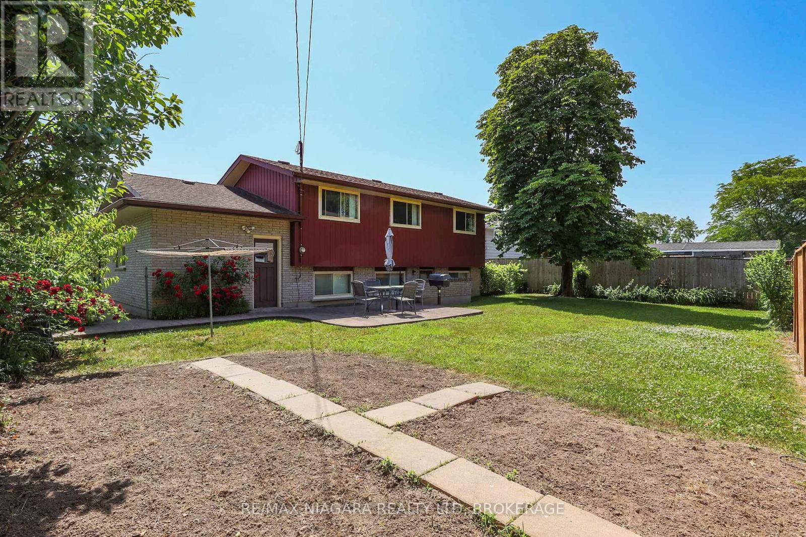 25 Oak Street, Welland, Ontario  L3C 3A1 - Photo 32 - X12352614