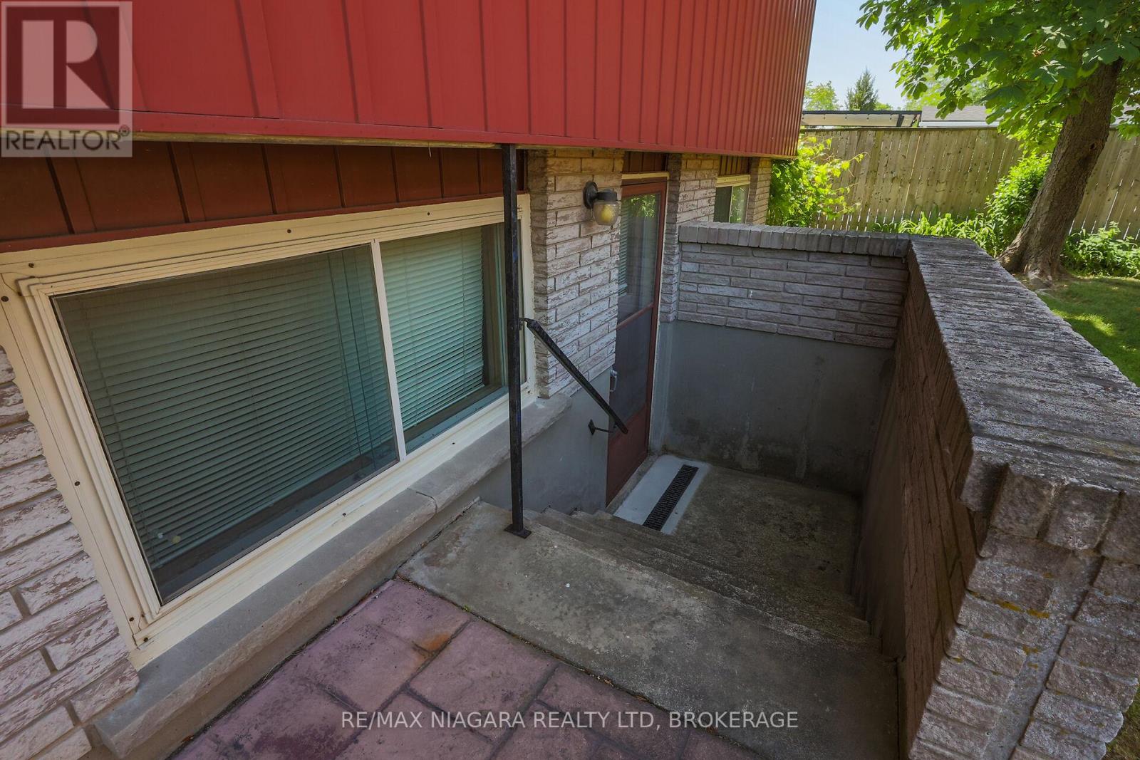 25 Oak Street, Welland, Ontario  L3C 3A1 - Photo 35 - X12352614